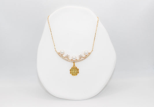 Pearl and Elephant Print Necklace