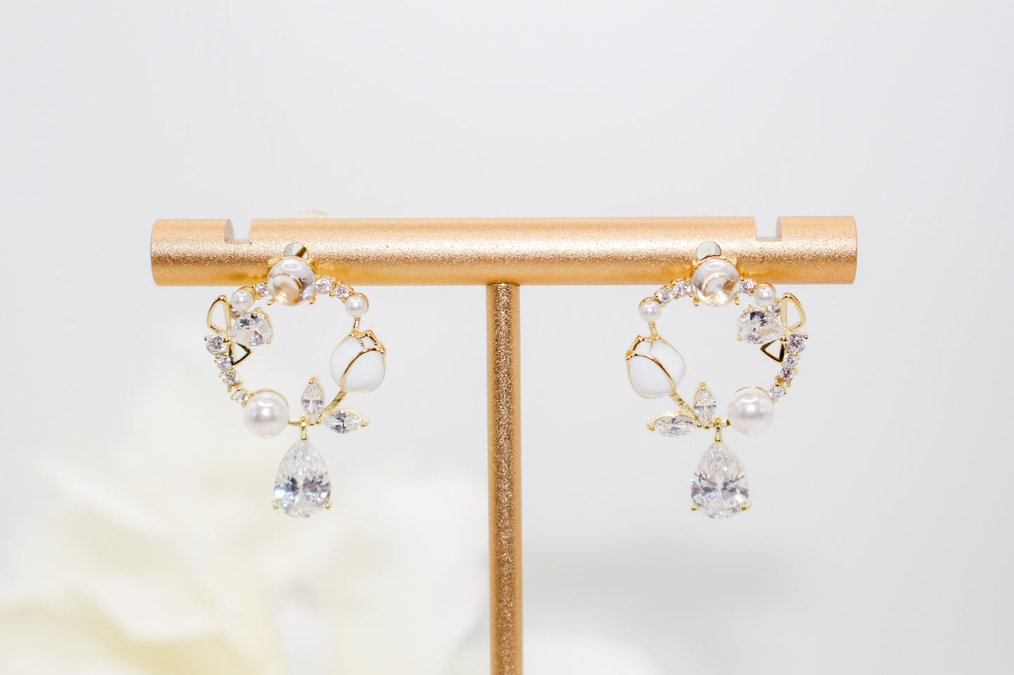 White Tulip Butterfly Jewelry Set