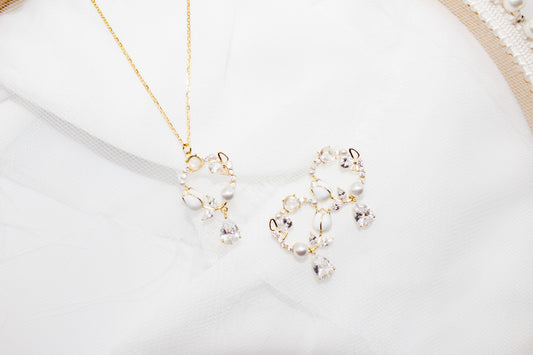 White Tulip Butterfly Jewelry Set