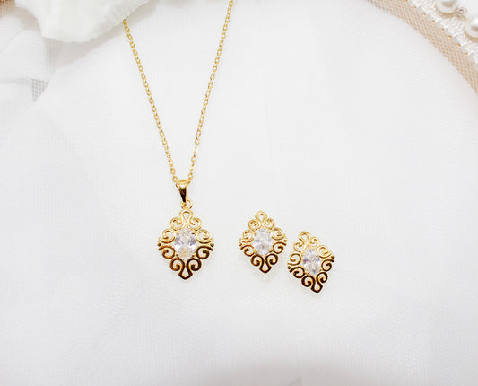 Gold Diamond Jewelry Set
