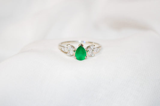 Green Onyx Pear Cut Ring