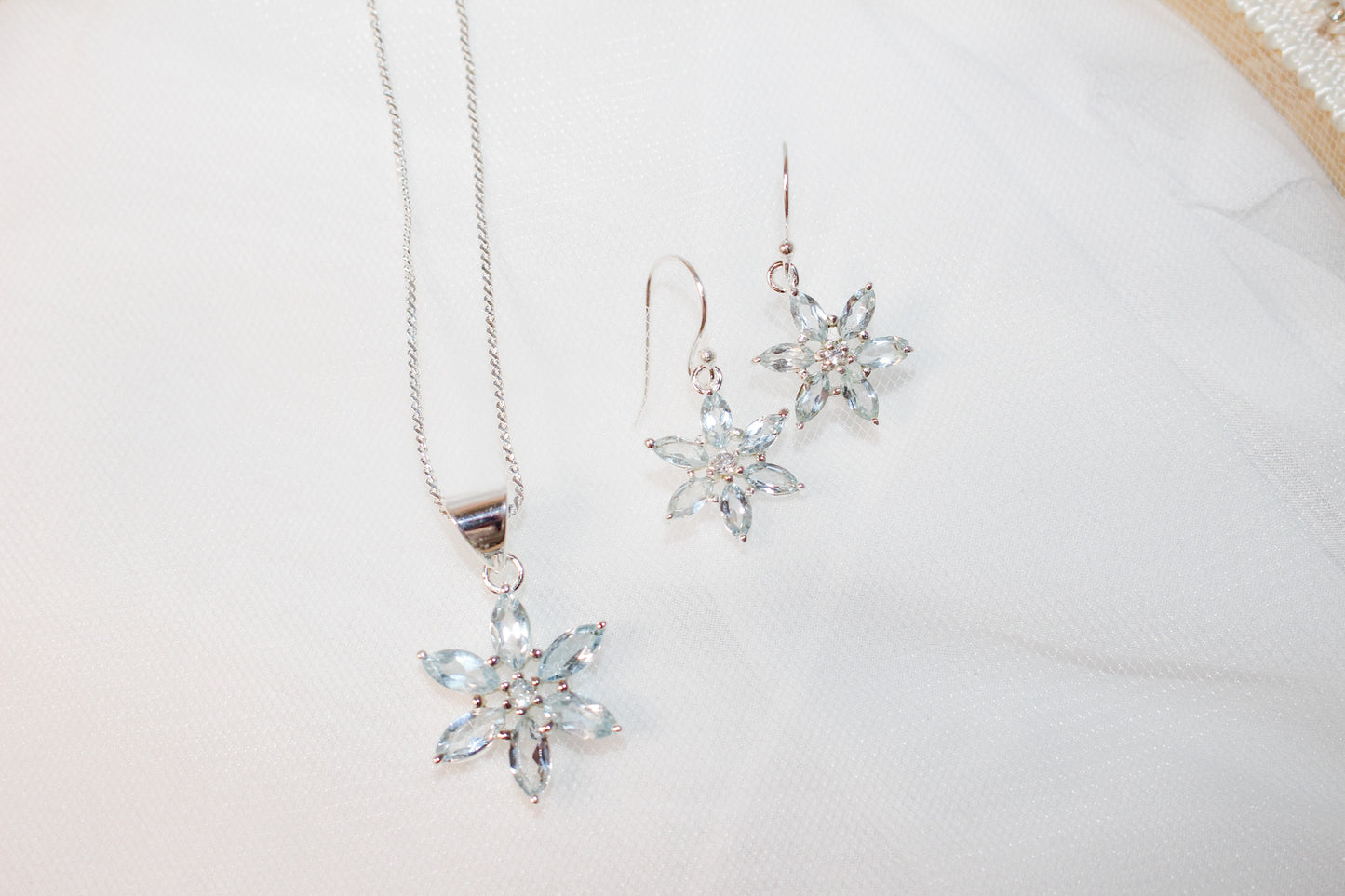 Blue Topaz Flower Jewelry Set