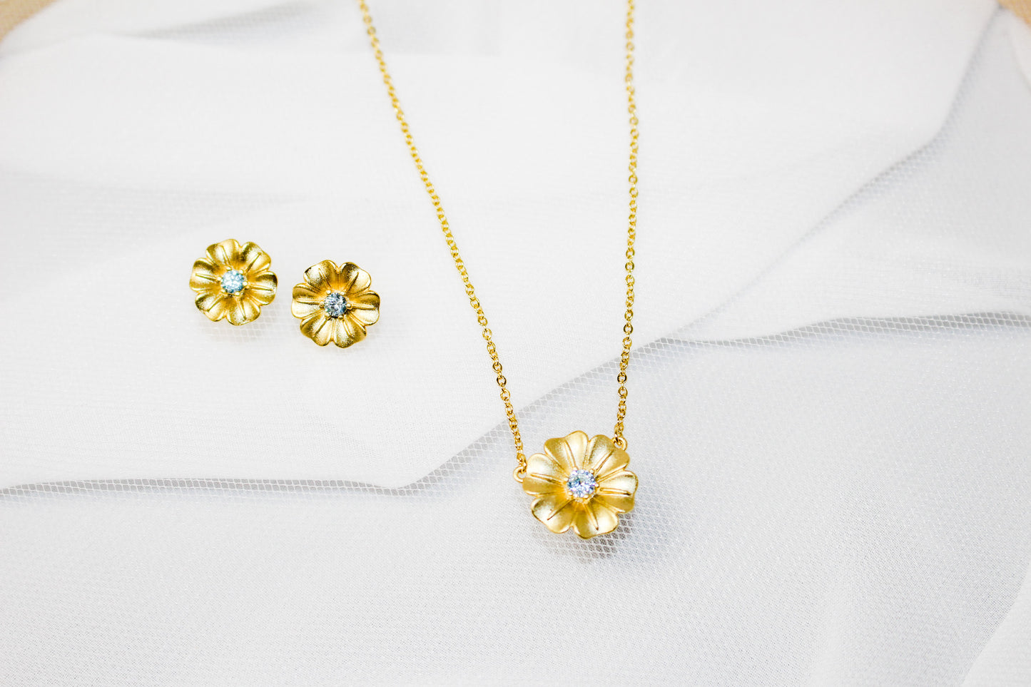 Gold Flower Necklace