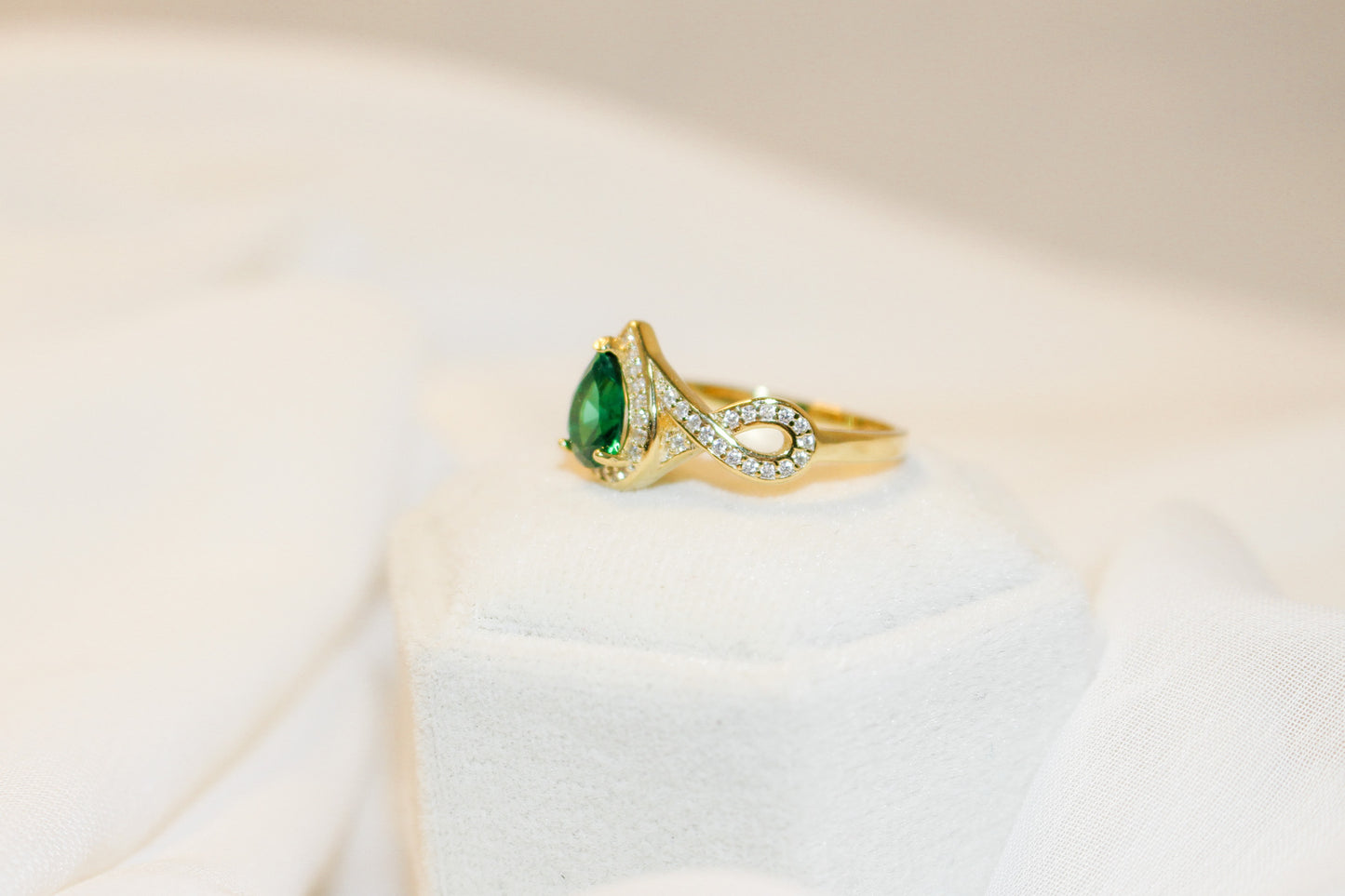 Emerald Ring Set