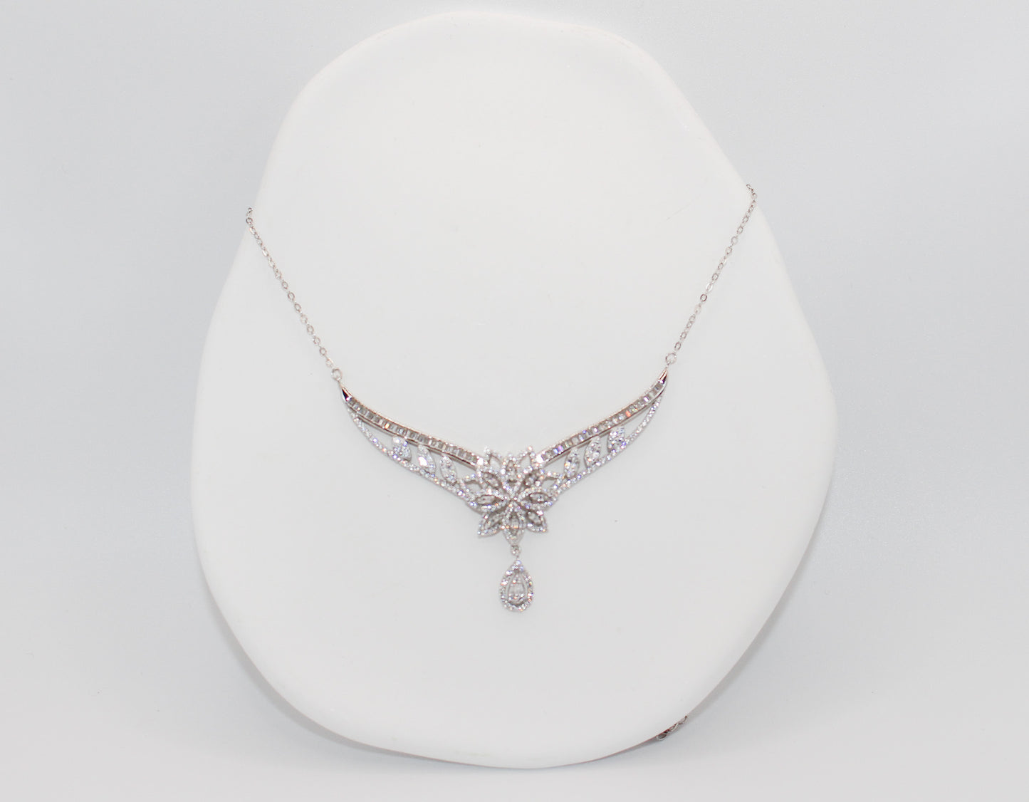 Silver Zircon Flower Necklace