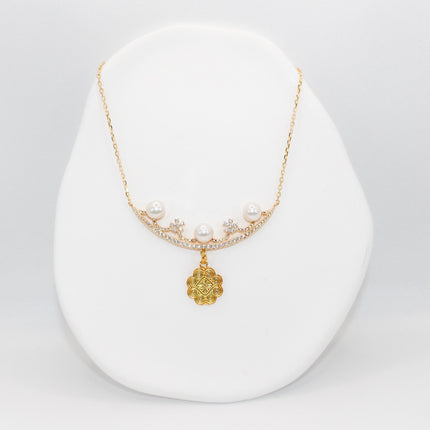 Pearl and Elephant Print Necklace