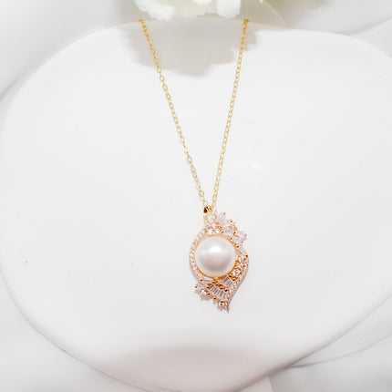 Gold Pearl Necklace