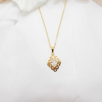Gold Diamond Jewelry Set