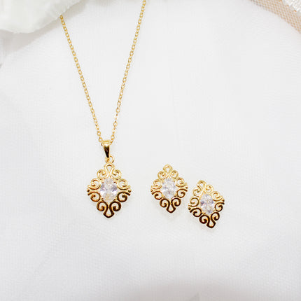 Gold Diamond Jewelry Set