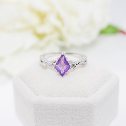 Amethyst Kite RIng