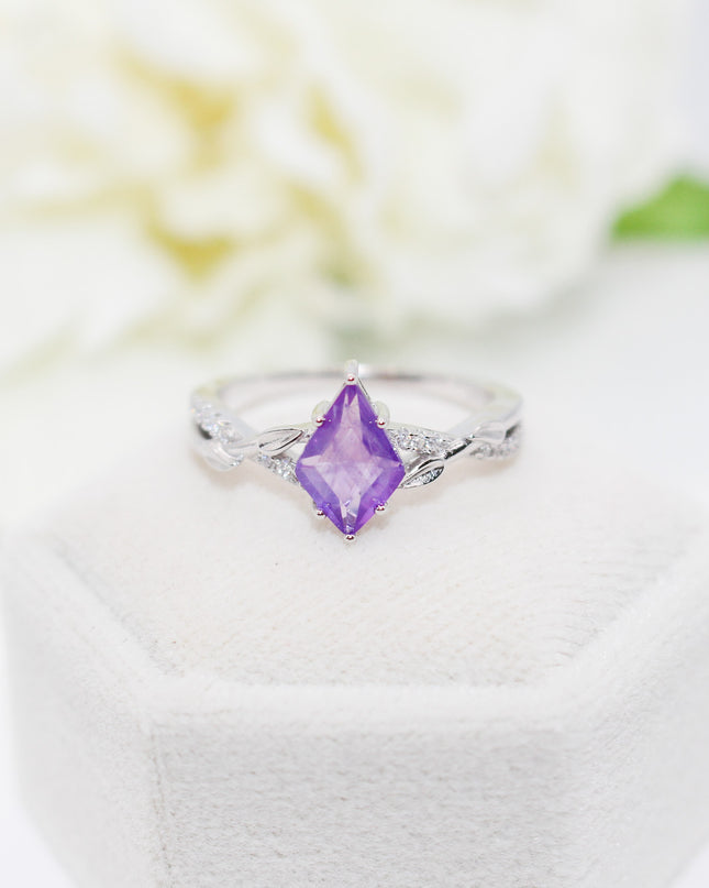Amethyst Kite RIng