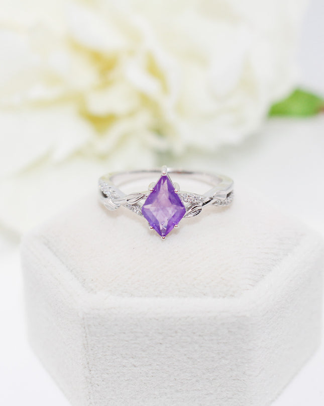 Amethyst Kite RIng